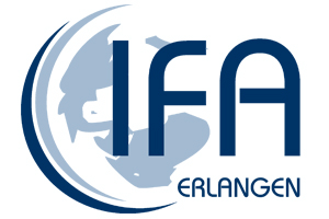 Logo des Instituts für Fremdsprachen und Auslandskunde Erlangen, Weltkugel mit Schriftzug IFA Erlangen
